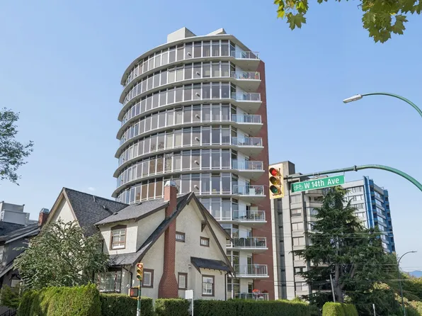 2965 Fir St #902, Vancouver, BC V6J 5M9