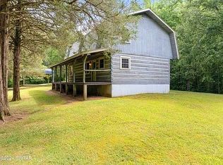 9656 Sinking Creek Rd, Linden, TN 37096