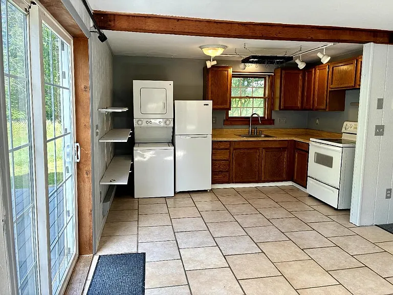 162 McKinstry Rd — Photo 3