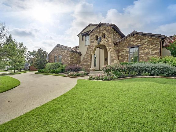 2nd image of 3210 Penny Ln