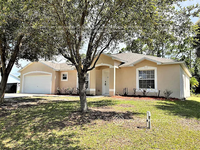 1480 Waldrun St SE — Photo 2