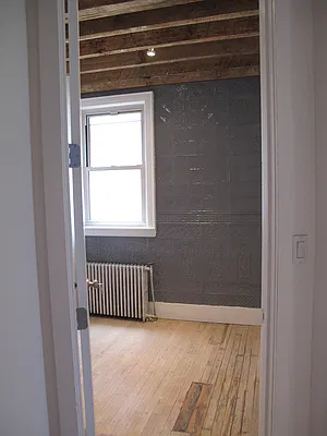 Rented by Zone Corp | media 19