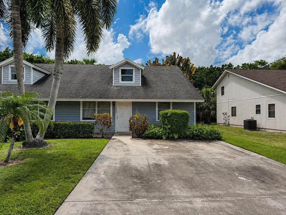 9262 Green Meadows Way