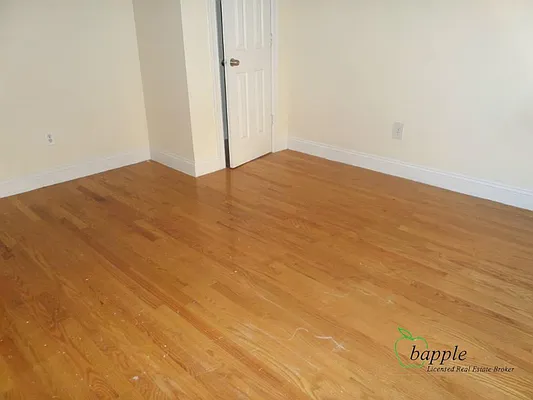 Rented by Bapple | media 8