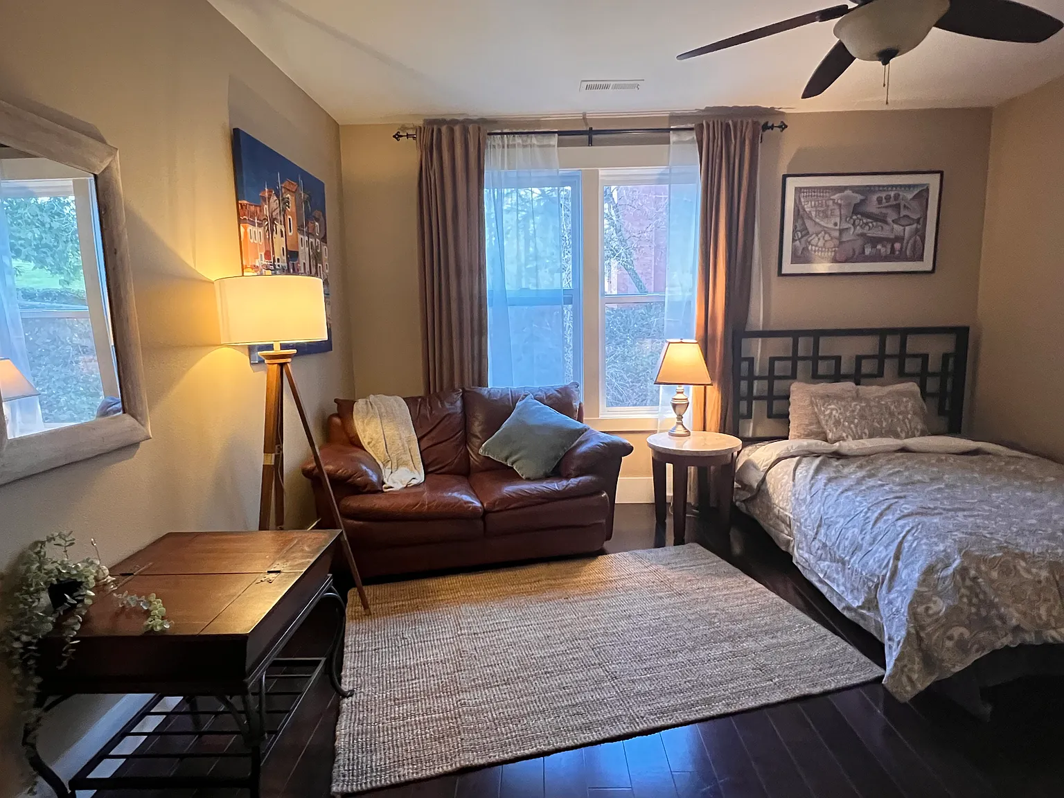 4 bed, 5765 sqft, $900 — Photo 2