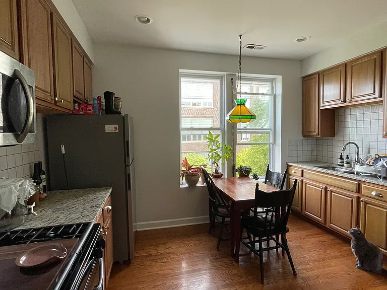3227 S Aberdeen St #3R — Photo 3