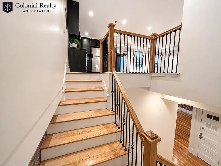 1616 Beacon St #4 — Photo 41
