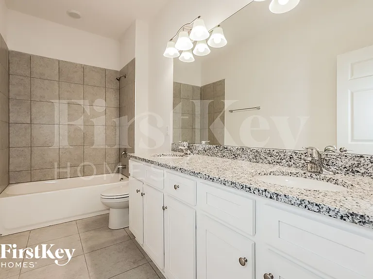 585 Crown Rose Dr — Photo 13