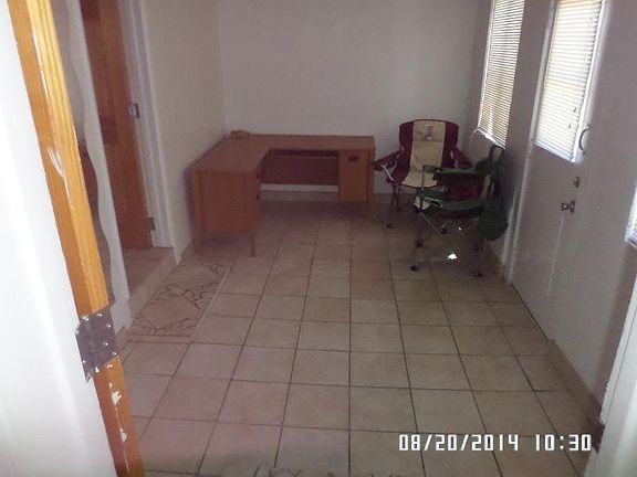 4th image of 2826 E Florence Dr