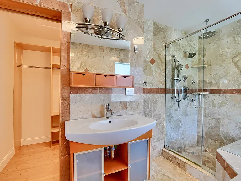 2334 NW Timbercreek Cir — Photo 23