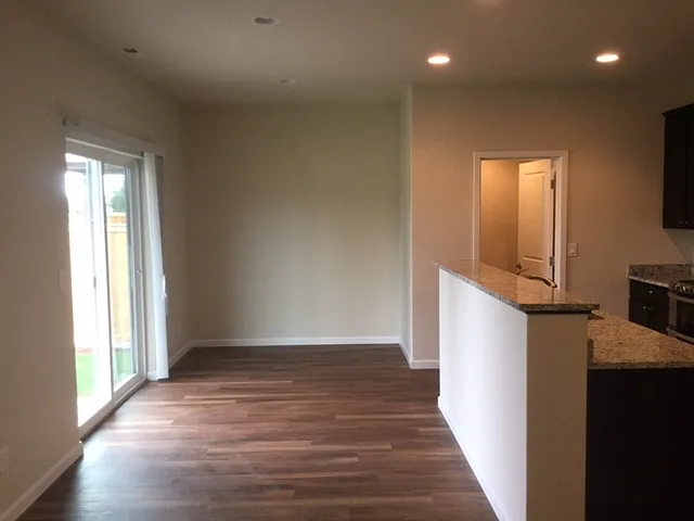 2644 Link Ave — Photo 4
