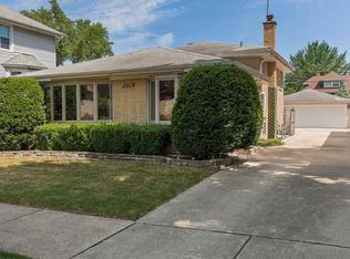 4159 Blanchan Ave, Brookfield, IL 60513