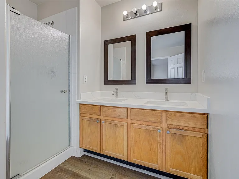 13983 Maximos Dr — Photo 23