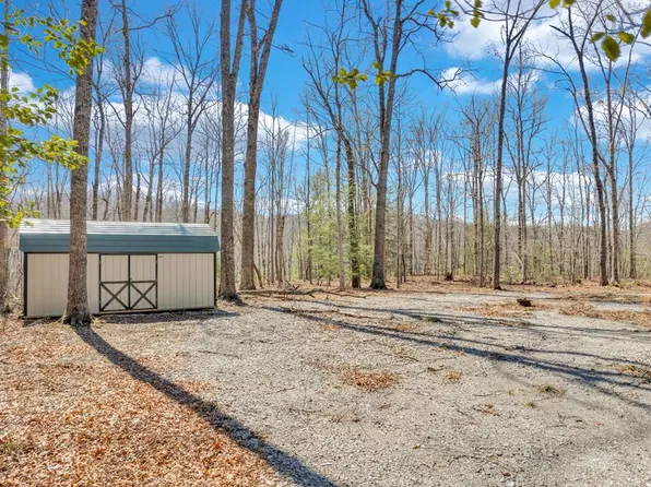 4150 Chapel Hill Rd, Crawford, TN 38554