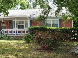 704 Burbank Cir SE, Smyrna, GA 30080