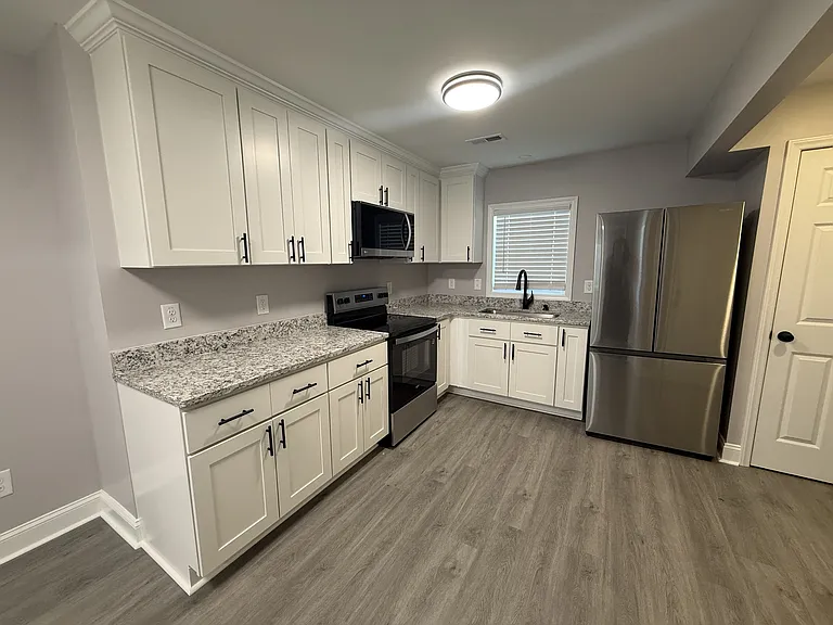 251 Booth Ave — Photo 3