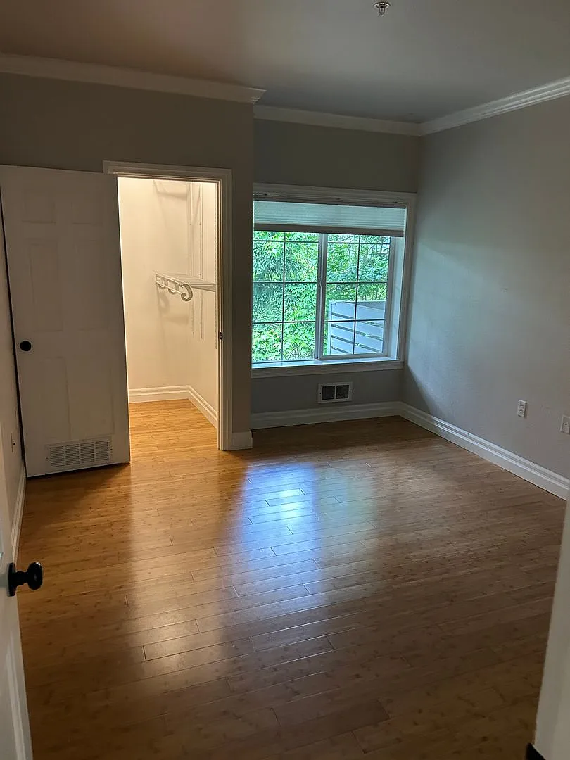 1B, 1BA Modern Condo at Bokara By The Lake in Renton, $1,753/month. — Photo 4