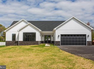 109 Granny Smith Ln, Fayetteville, PA
