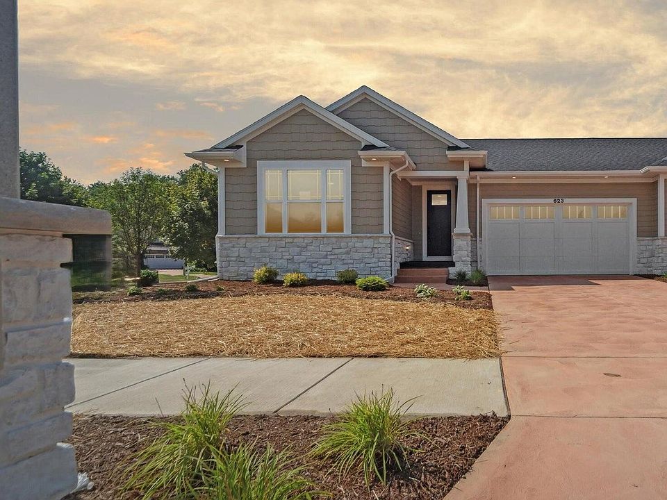 1st image of 623 Aquila Dr #47
