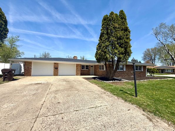 1357 Jeffrey Dr, Rantoul, IL 61866