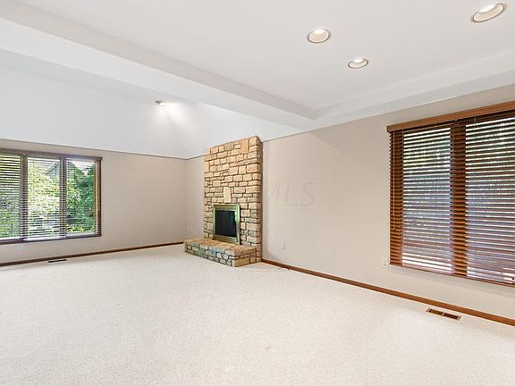 5th image of 5989 Kirkwall Ct W