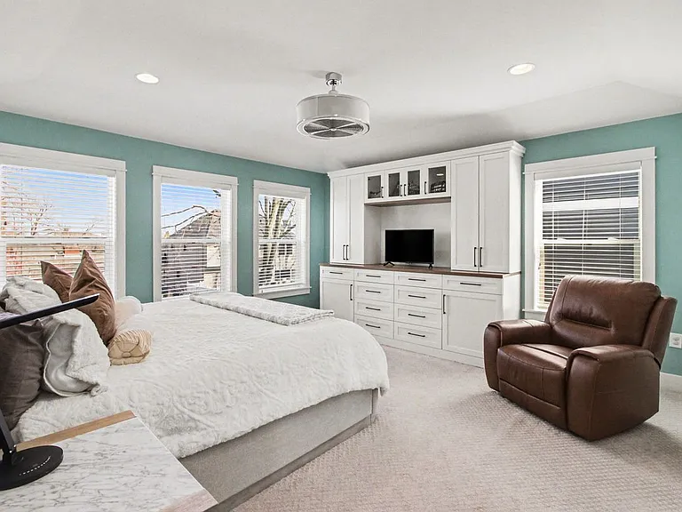 3906 Hillside Dr — Photo 10