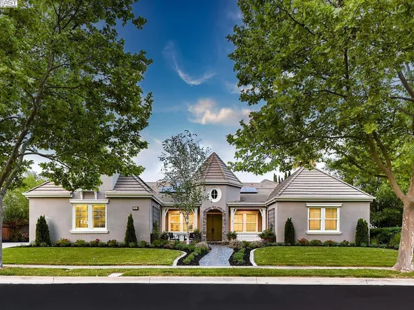 1131 Laguna Creek Ln, Pleasanton, CA 94566