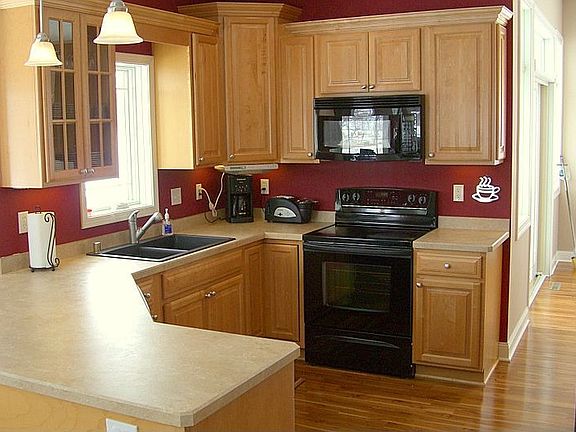 Modern kitchen with great cabinetry