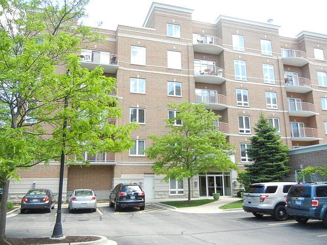 1st image of 787 Graceland Ave Unit 408