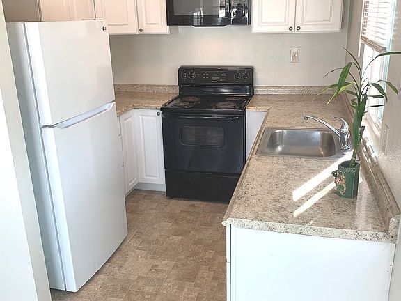 2nd image of 1530 38th St APT 3