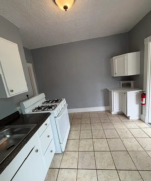 401 Carothers Ave #2 — Photo 2