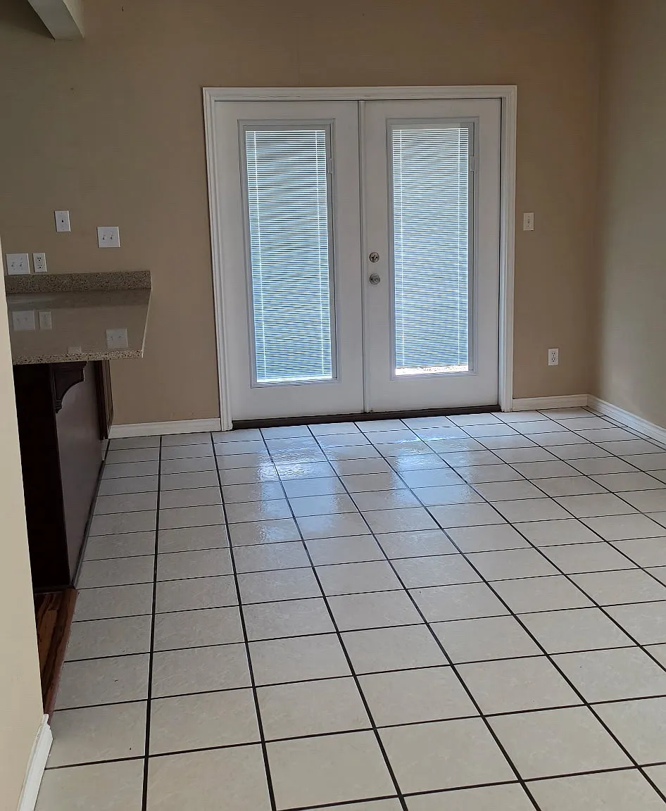 2 bed, 1500 sqft, $1,700 — Photo 3