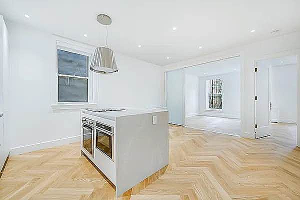 1st image of 66 Clifton Pl Floor 2