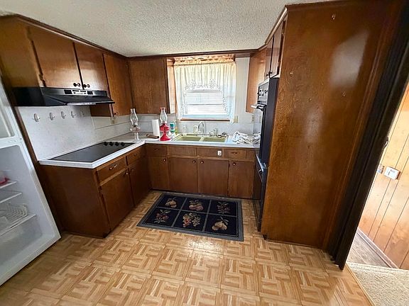 5th image of 21911 N Springlake Rd