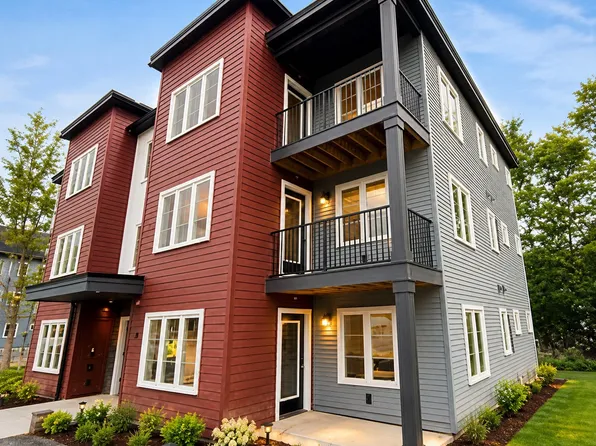 6 Normand Ct #302, Berwick, ME 03901