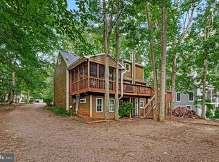 408 Westover Pkwy, Locust Grove, VA 22508