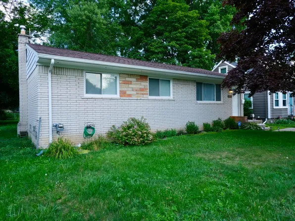 23270 Meadowlark St, Oak Park, MI 48237