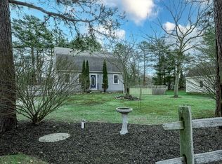 40 Bonney Briar Dr, Plymouth, MA 02360