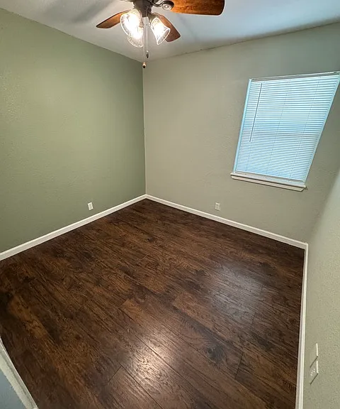 115 Plainview Dr — Photo 16
