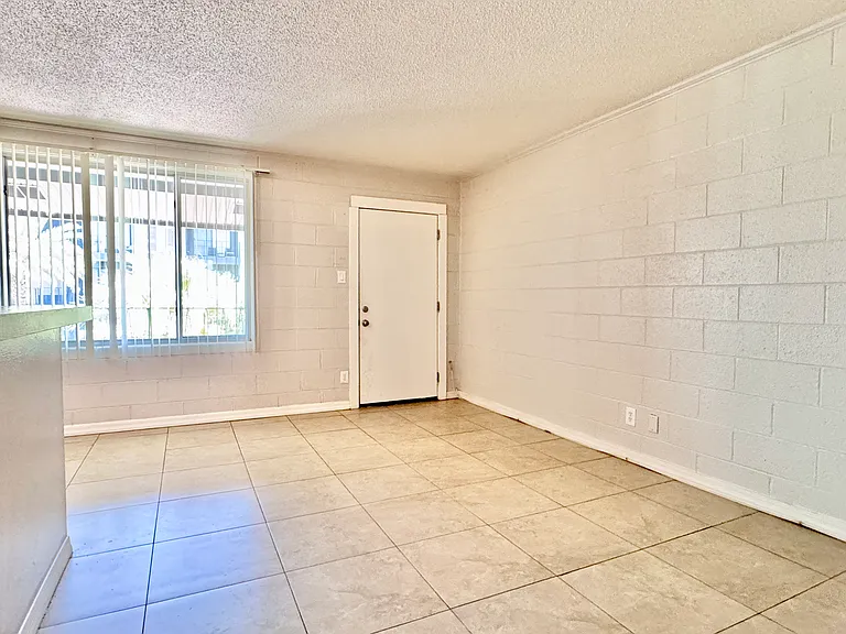 6947 E 6th St #7 — Photo 18