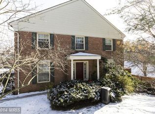 2 Cross Falls Cir, Sparks, MD 21152