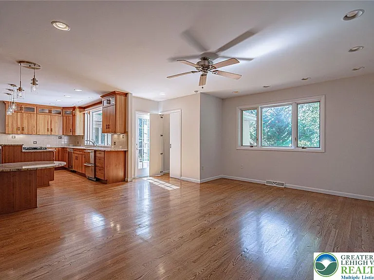 3608 S Highland St — Photo 37
