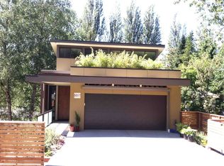 8625 25th Ave NE, Seattle, WA 98115