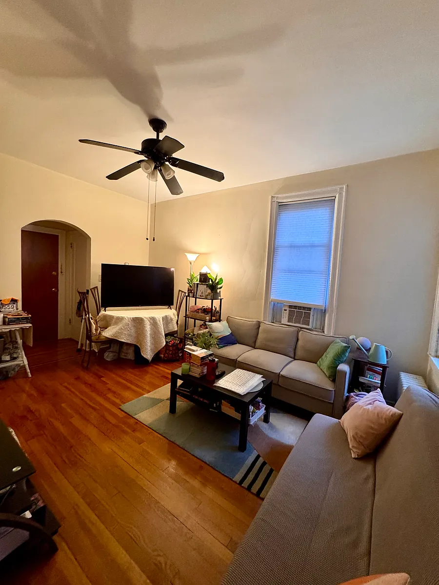 Building Photo - 416 22nd St #5