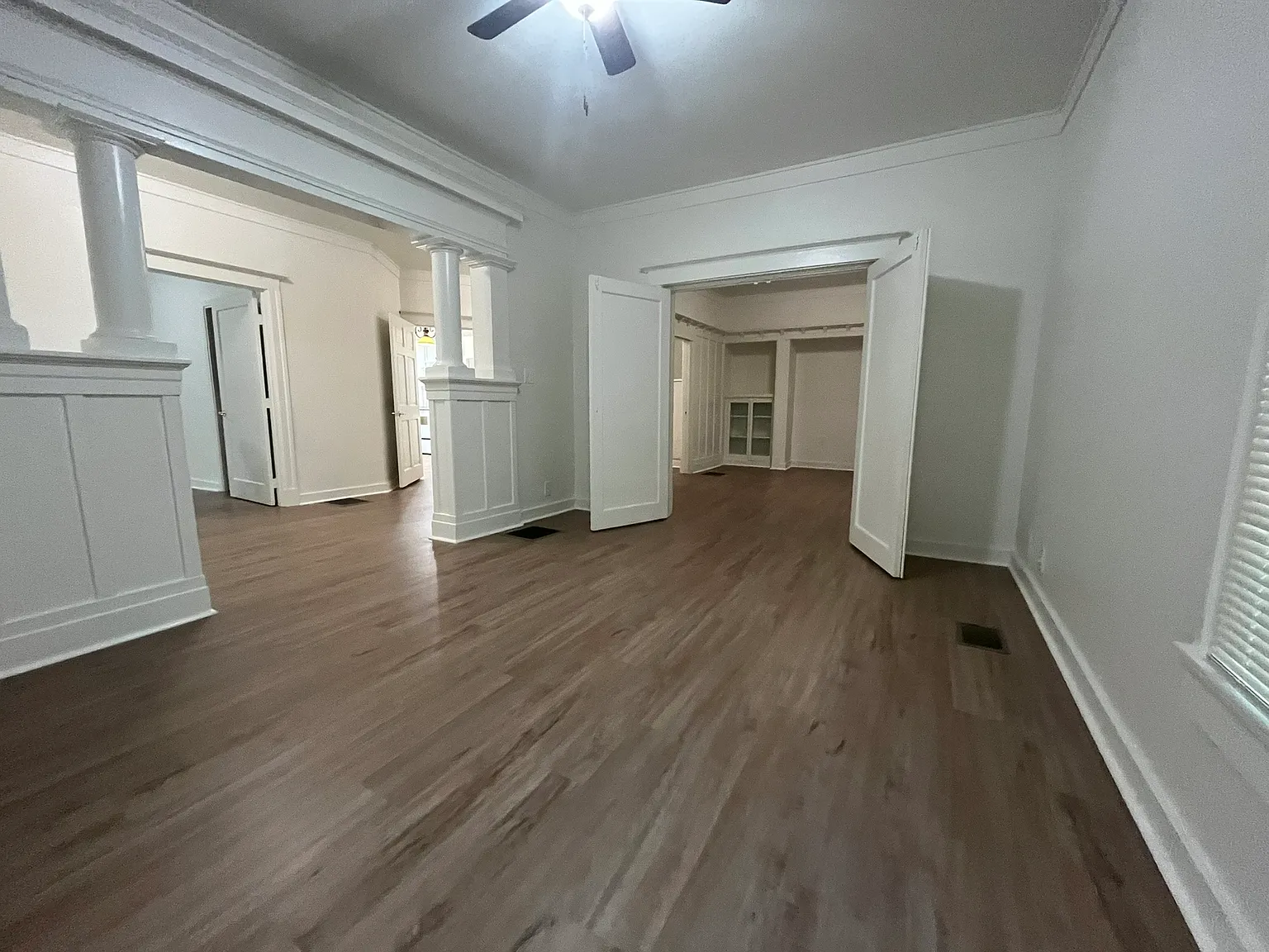 1 bed, 1.5 bath, 981 sqft, $2,400 — Photo 4