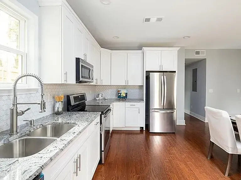 1267 Graymont Dr SW — Photo 10