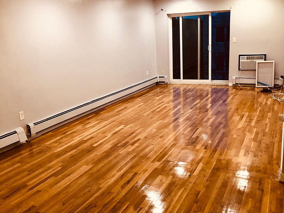 2nd image of 1028 E 226th St #2