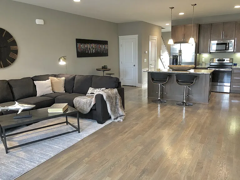 6223 California Ave — Photo 5