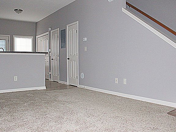 3rd image of 1209 Ash Ridge Dr Unit B
