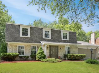 1511 Laurel Ave, Deerfield, IL 60015